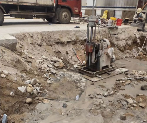 腾冲公路下沉压浆